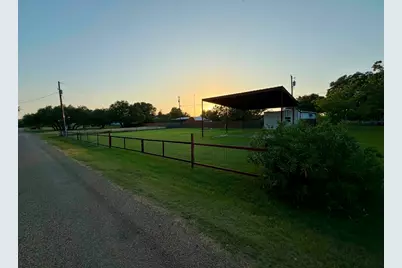 367 Cr 1627, Clifton, TX 76634 - Photo 20