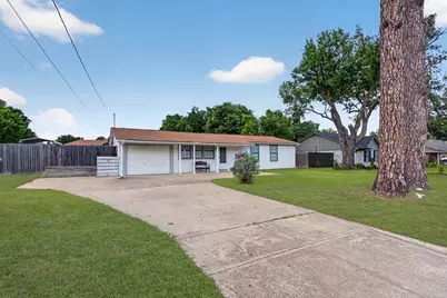 7701 Buck Street, North Richland Hills, TX 76182 - Photo 1