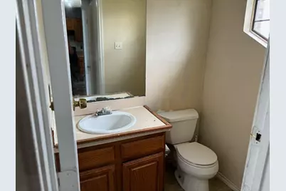 1366 Old Jamestown Court N, Dallas, TX 75217 - Photo 16