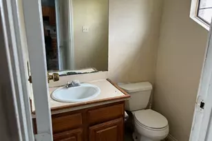 1366 Old Jamestown Ct N, Dallas, TX 75217 - Photo 16