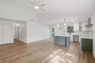 1727 W Doyle St, Granbury, TX 76048 - Photo 8