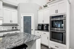 146 Julie Dr, Mineral Wells, TX 76067 - Photo 8