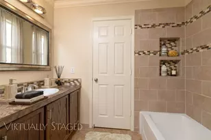 2722 Hyde Park Dr, Grand Prairie, TX 75050 - Photo 28