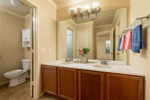 2722 Hyde Park Dr, Grand Prairie, TX 75050 - Photo 20