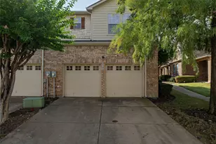 2722 Hyde Park Dr, Grand Prairie, TX 75050 - Photo 30