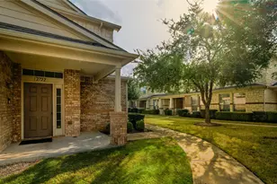 2722 Hyde Park Dr, Grand Prairie, TX 75050 - Photo 32
