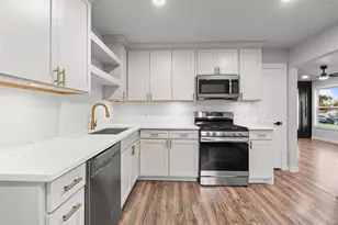 8423 Glen Regal Dr, Dallas, TX 75243 - Photo 2