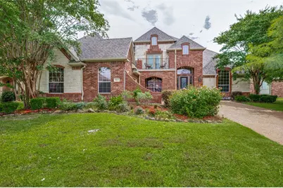 9617 Peach Tree Lane, Rowlett, TX 75089 - Photo 2