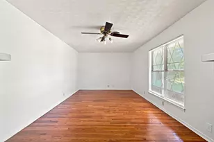 2110 Navajo St, Denton, TX 76209 - Photo 6