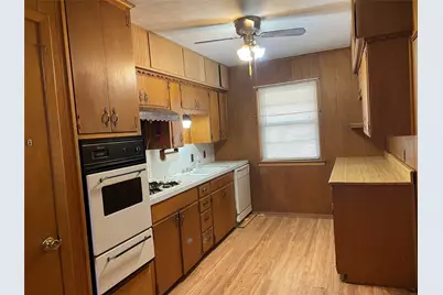 2110 Navajo Street, Denton, TX 76209 - Photo 2