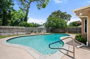 1307 S Westador Dr, Arlington, TX 76015 - Photo 34