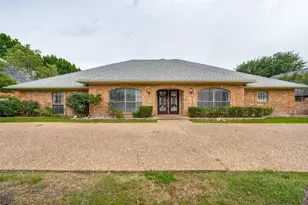 7028 Nicki St, Dallas, TX 75252 - Photo 2