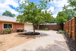 7048 Arboreal Dr, Dallas, TX 75231 - Photo 24