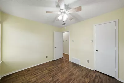 1129 W Hills Terrace, Saginaw, TX 76179 - Photo 16