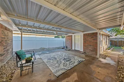 1129 W Hills Terrace, Saginaw, TX 76179 - Photo 32