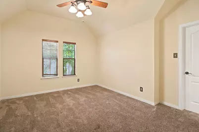 8013 Creek View Drive, North Richland Hills, TX 76180 - Photo 28