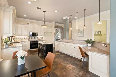 8013 Creek View Drive, North Richland Hills, TX 76180 - Photo 14