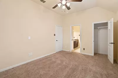 8013 Creek View Drive, North Richland Hills, TX 76180 - Photo 32