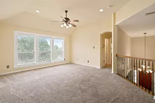 8013 Creek View Dr, North Richland Hills, TX 76180 - Photo 26