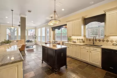 8013 Creek View Drive, North Richland Hills, TX 76180 - Photo 12