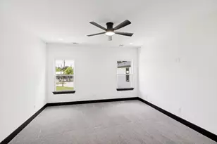 2420 Starks Ave, Dallas, TX 75215 - Photo 16