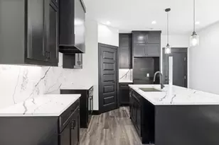 2420 Starks Ave, Dallas, TX 75215 - Photo 12