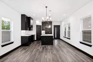 2420 Starks Ave, Dallas, TX 75215 - Photo 8