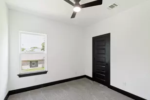 2420 Starks Ave, Dallas, TX 75215 - Photo 14