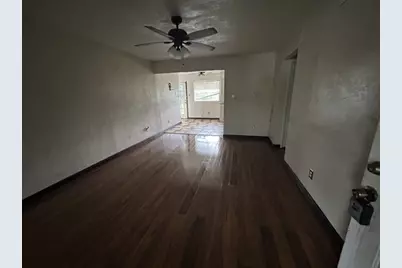 2533 Crestbrook Lane, Grand Prairie, TX 75052 - Photo 14