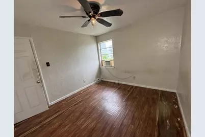 2533 Crestbrook Lane, Grand Prairie, TX 75052 - Photo 8