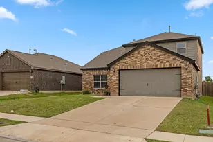 821 Clark Dr, Ferris, TX 75125 - Photo 22