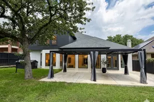 2302 Crest Park Dr, Arlington, TX 76006 - Photo 2