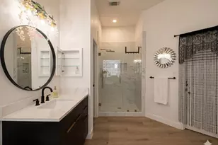 2302 Crest Park Dr, Arlington, TX 76006 - Photo 20