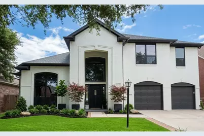 2302 Crest Park Drive, Arlington, TX 76006 - Photo 1