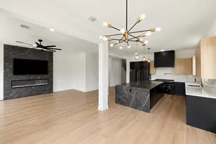 2302 Crest Park Dr, Arlington, TX 76006 - Photo 14