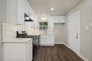 1901 Pyramid Dr, Mesquite, TX 75149 - Photo 8