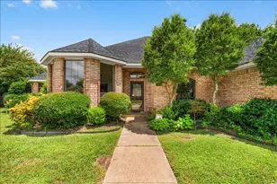 1408 Frenchmans Dr, DeSoto, TX 75115 - Photo 2