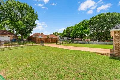1408 Frenchmans Drive, DeSoto, TX 75115 - Photo 26