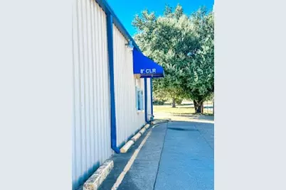 209 N Ellis Street, Groesbeck, TX 76642 - Photo 10