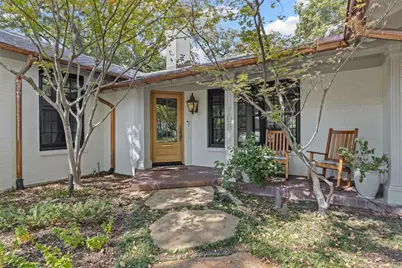 3708 Cresthaven Terrace, Fort Worth, TX 76107 - Photo 4