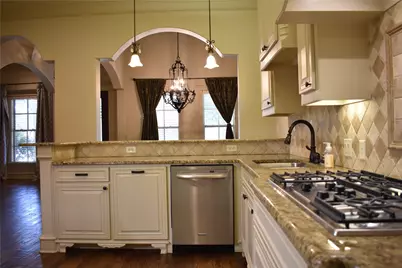 1625 Fountain Pass Drive, Colleyville, TX 76034 - Photo 8