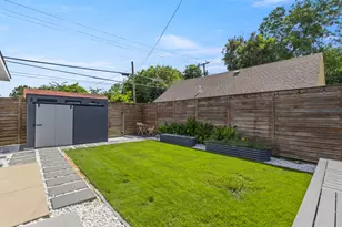 2534 Gladstone Dr, Dallas, TX 75211 - Photo 28