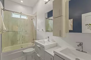 2534 Gladstone Dr, Dallas, TX 75211 - Photo 22