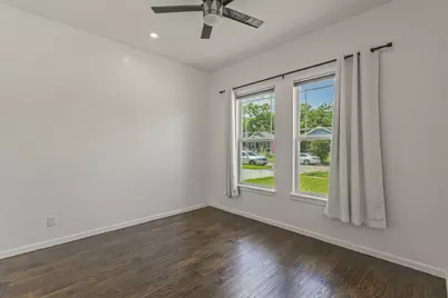 2534 Gladstone Drive, Dallas, TX 75211 - Photo 24
