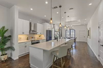 2534 Gladstone Drive, Dallas, TX 75211 - Photo 10