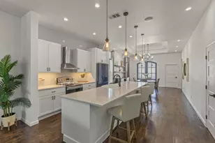 2534 Gladstone Dr, Dallas, TX 75211 - Photo 10