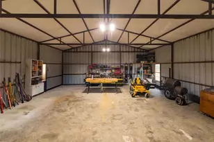 891 County Rd 3592, Paradise, TX 76073 - Photo 32