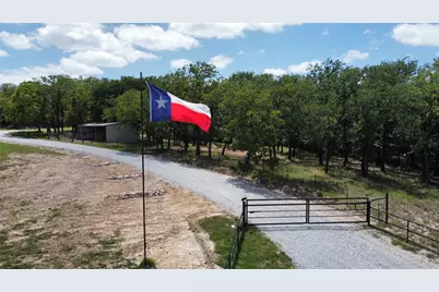 891 County Road 3592, Paradise, TX 76073 - Photo 2