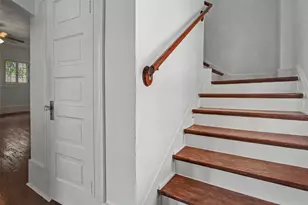 1601 S Henderson St, Fort Worth, TX 76104 - Photo 6
