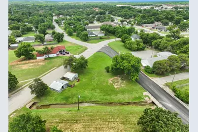 602 Trinity Street, Cleburne, TX 76031 - Photo 6